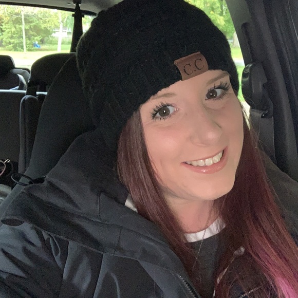 Meet your Posher, Natalie. - Picture 3 of 6